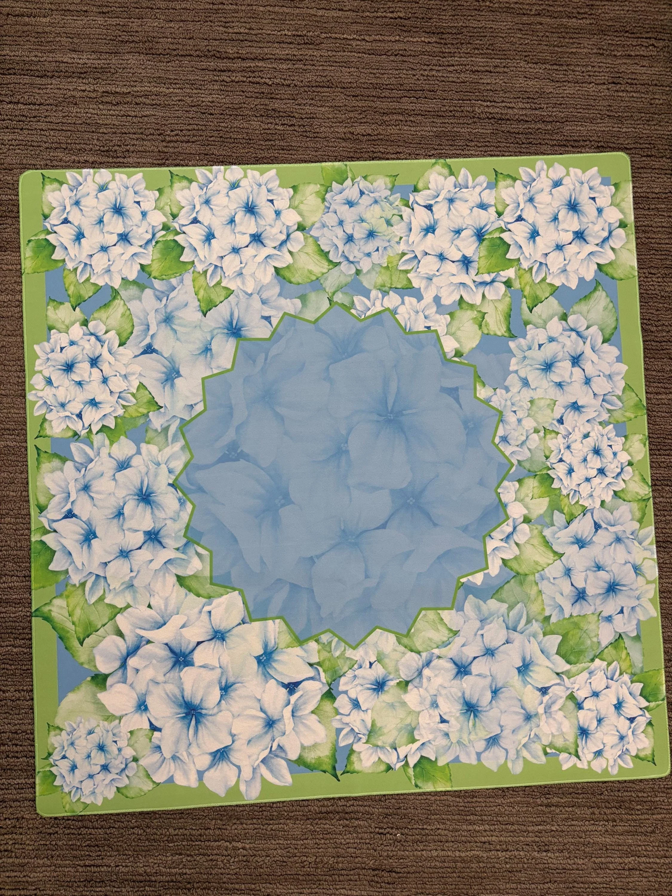 Sea of Hydrangeas Travel Mahjong Mat: Mahj Game Tabletop (20.9-inch)