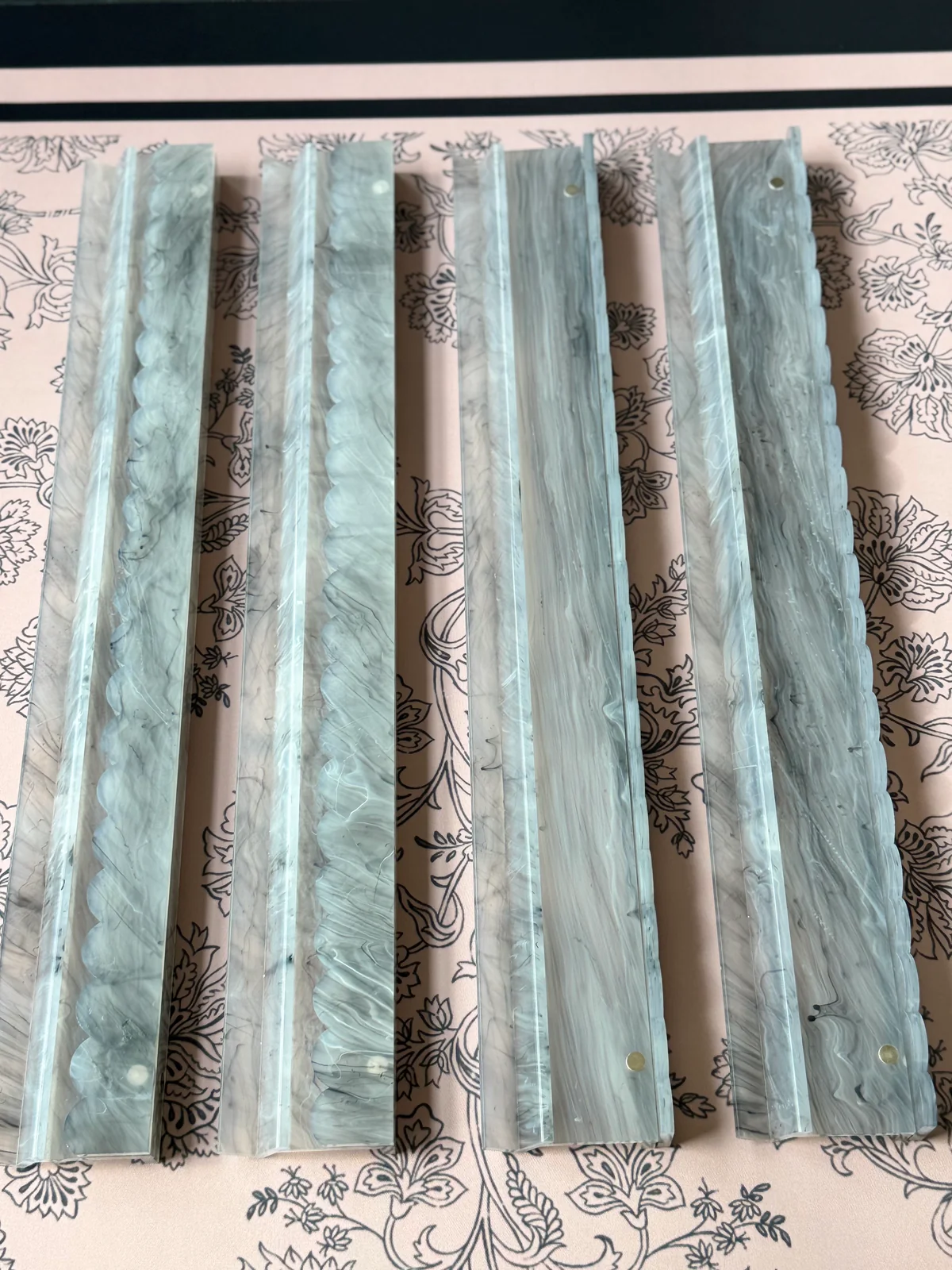 Luxe Racks: Grey Marble Acrylic (4)