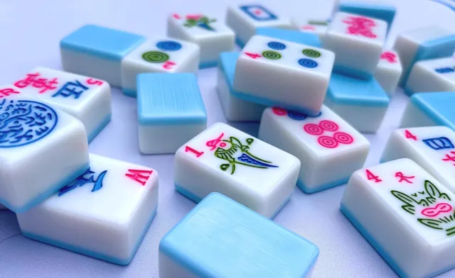 The Heritage: Large Mahjong Tile Set