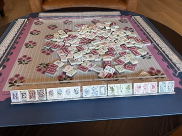 Miss Darling Cameo Blue: Mahjong Tile Set